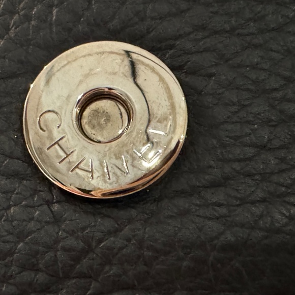 Vintage CHANEL Leather Luxe Ligne accordion flap bag - Picture 9 of 17